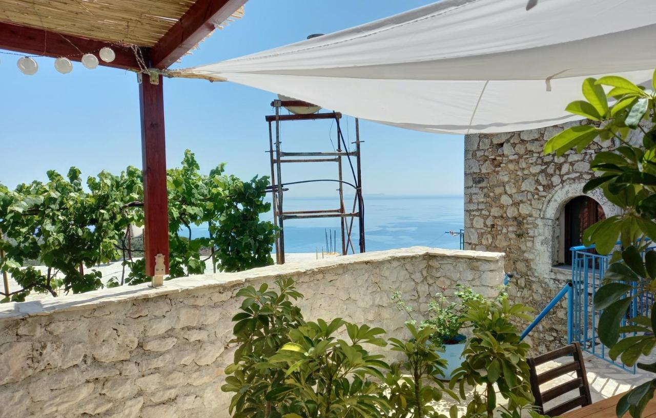 Amphora Guesthouse Химара Экстерьер фото