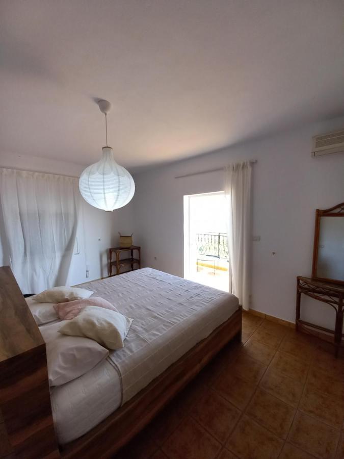 Amphora Guesthouse Химара Экстерьер фото