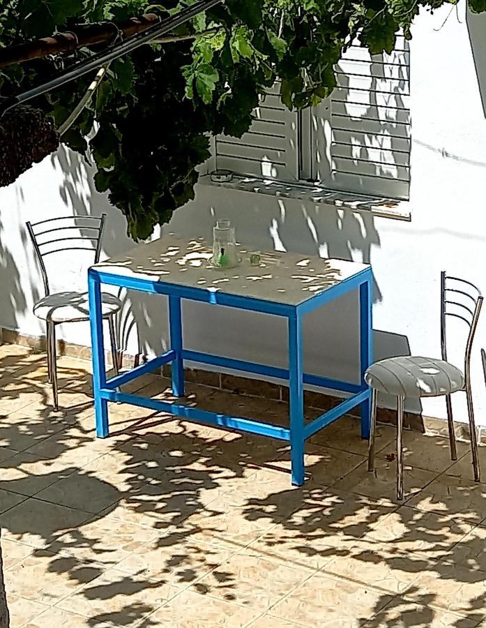 Amphora Guesthouse Химара Экстерьер фото